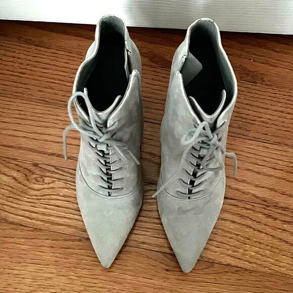 Something Navy Grey Soft Suede Stiletto Lace-up Pointy Toe Booties Size 9 $200 - Picture 6 of 12